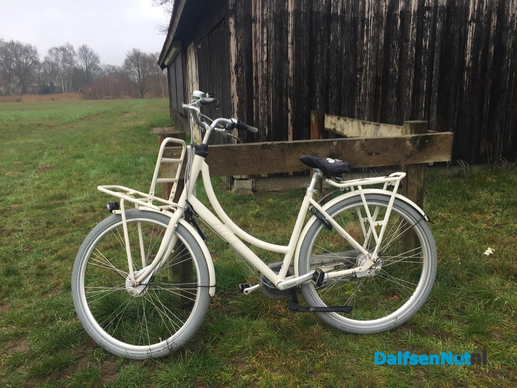 Mooie witte fiets gevonden | DalfsenNet
