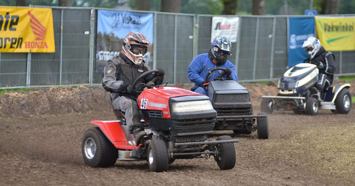 Nederlands kampioenschap gazonmaaierracen in Witharen