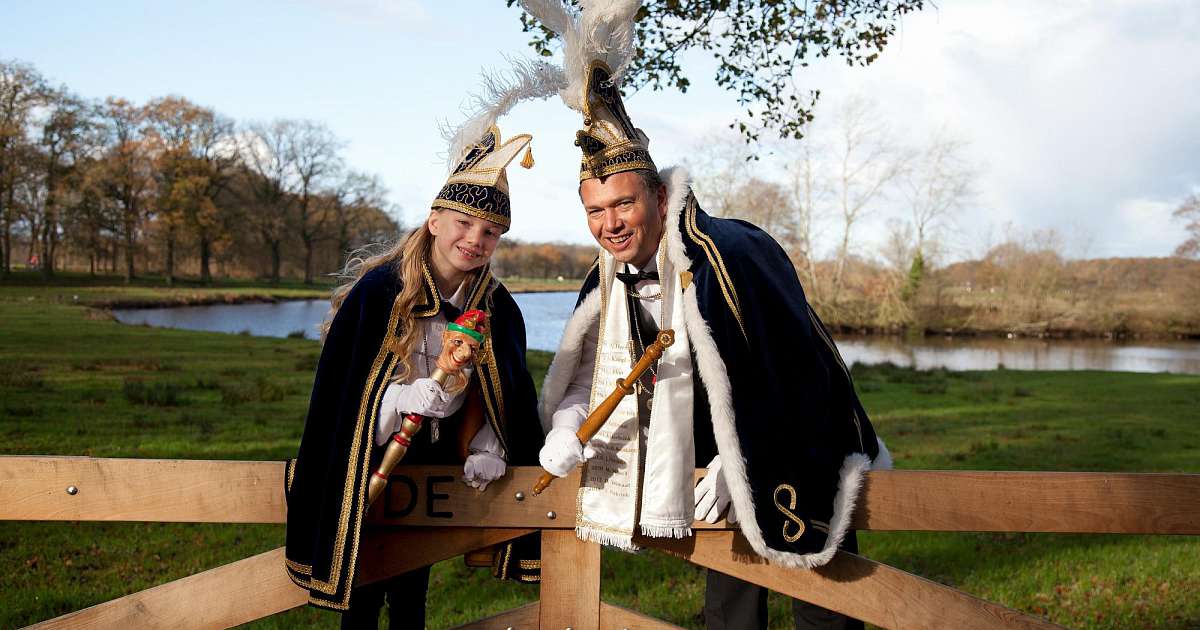 Vader en dochter John en Sophie Nijhoff zwaaien de scepter bij de Piepenplassers