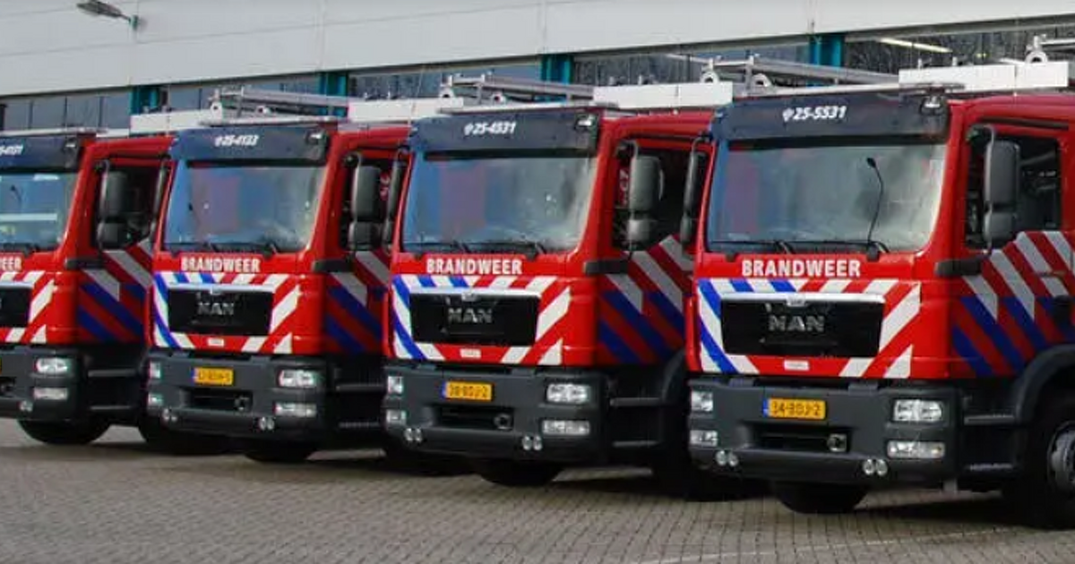Brandweer met spoed naar Meeleweg rietendak