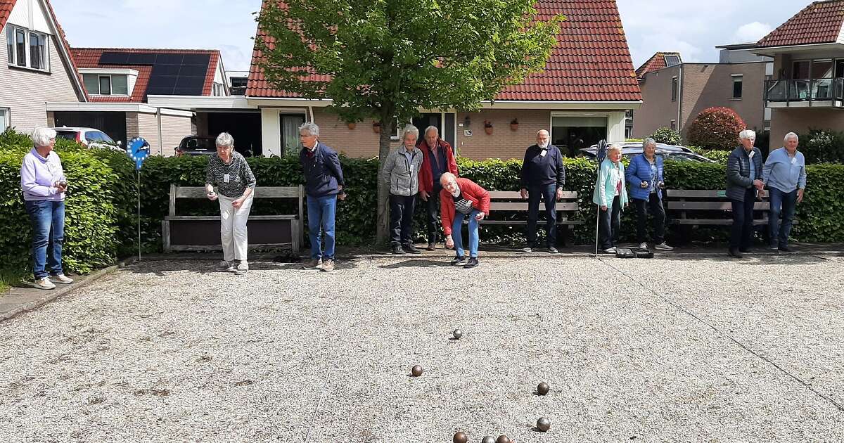 Seizoenafsluiting koersbal Lemelerveld
