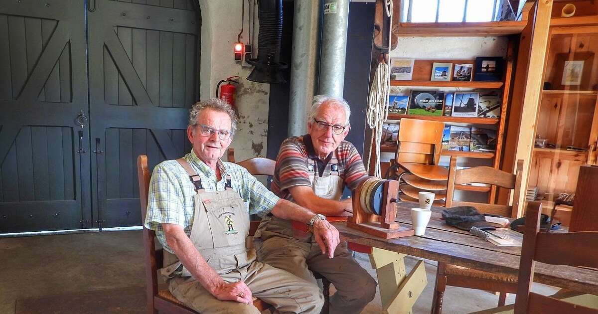 “Goedemiddag dames, u komt de molen bekijken?”