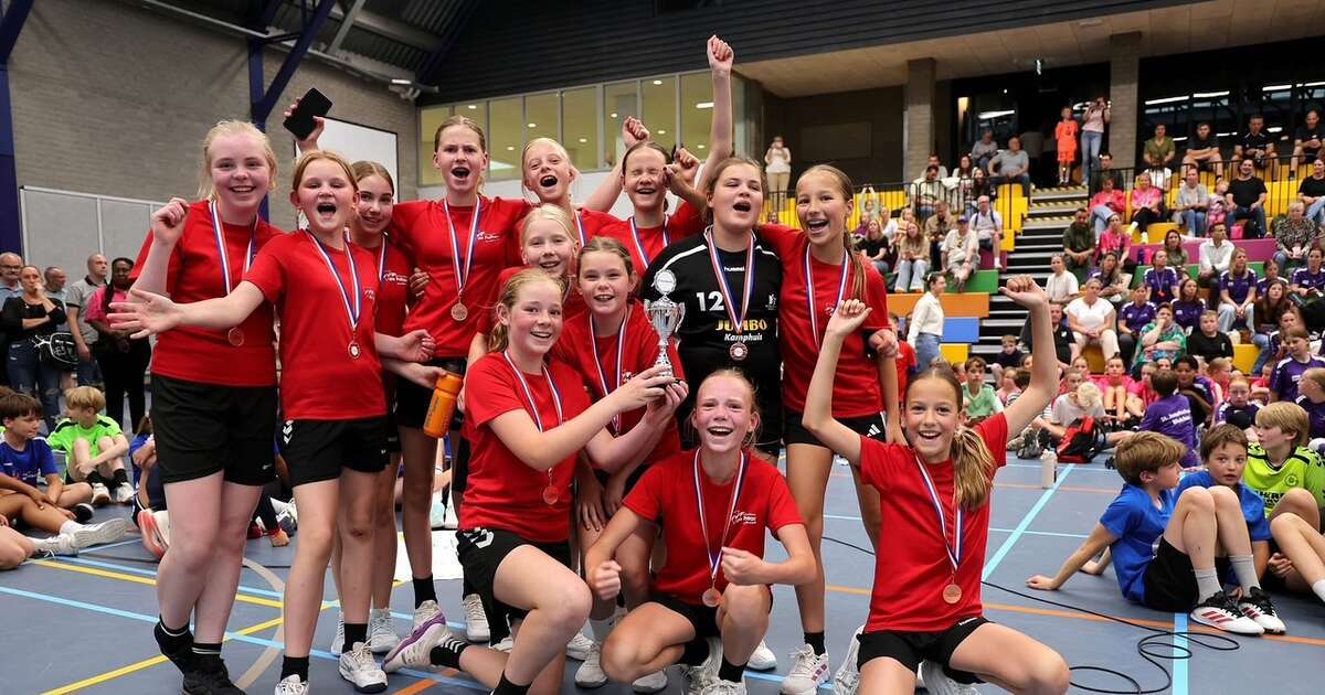Meiden De Polhaar 3e plaats op NK Schoolhandbal