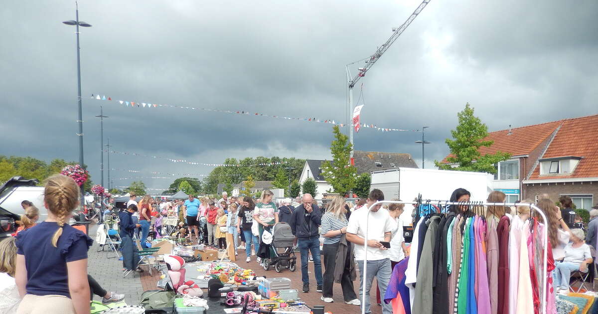 Enorme gezelligheid bij braderie en kinderrommelmarkt in Lemelerveld