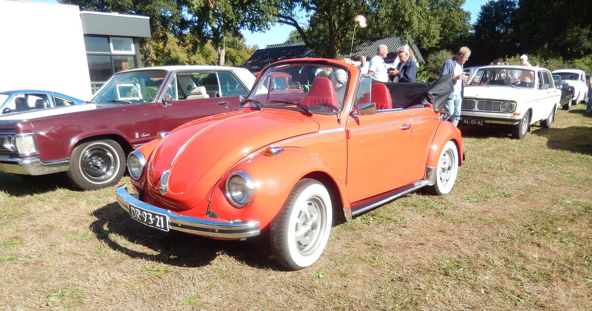 Eerste oldtimer autotocht Wijthmen groot succes