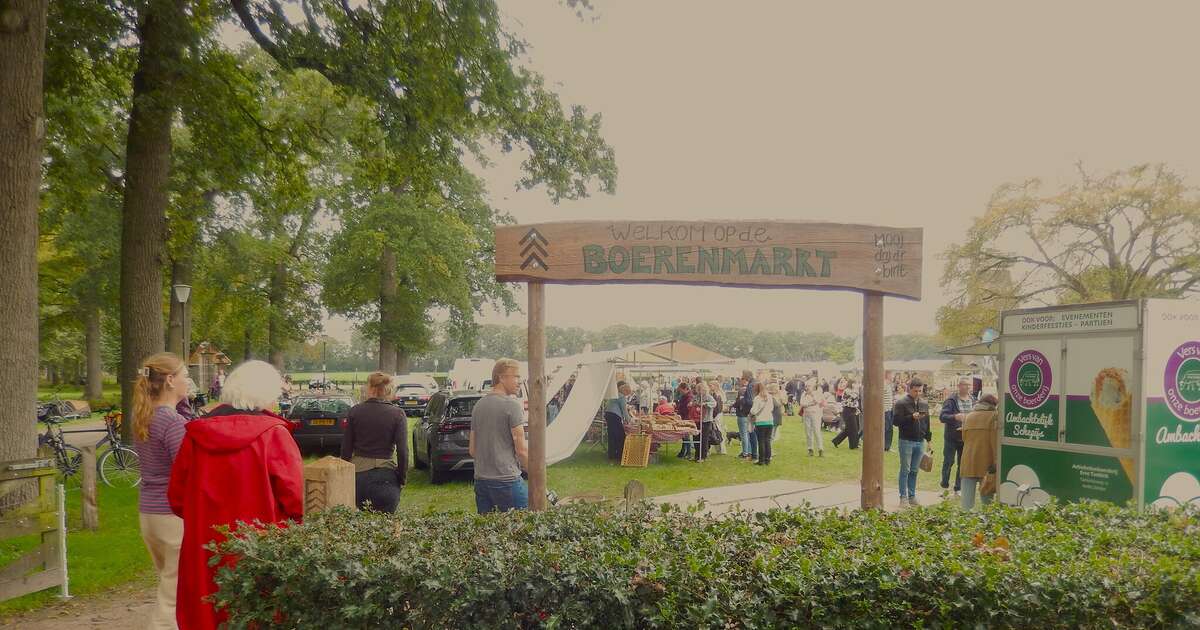Gezellige drukte op boerenmarkt in Vilsteren