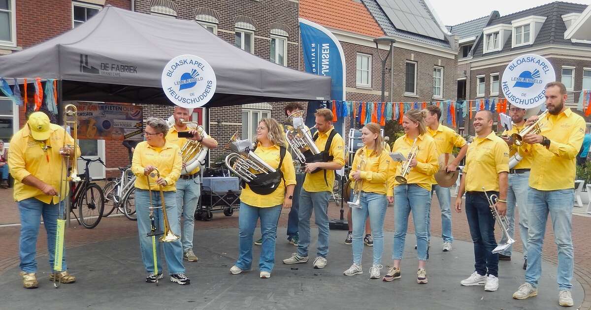 Gezellige middag tijdens Dweil’n an de Vechte