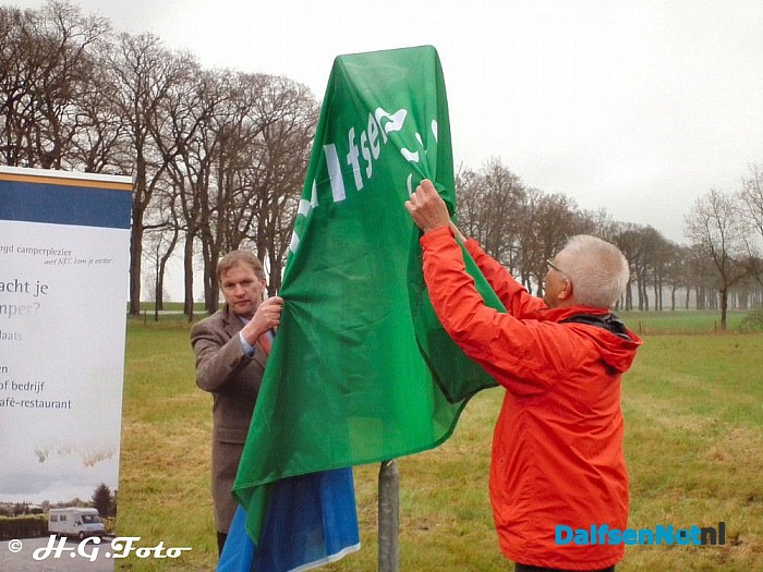 Camperplaatsen bij NS station geopend - Foto: H.G. Foto