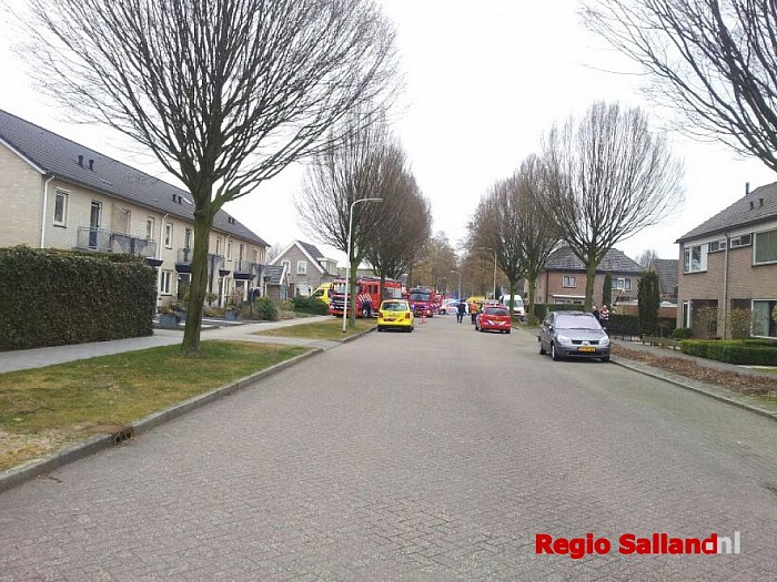 Auto rijd woning in te Raalte - Foto: Robert van Dartel
