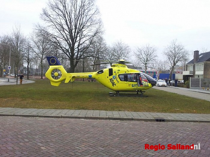 Auto rijd woning in te Raalte - Foto: Robert van Dartel