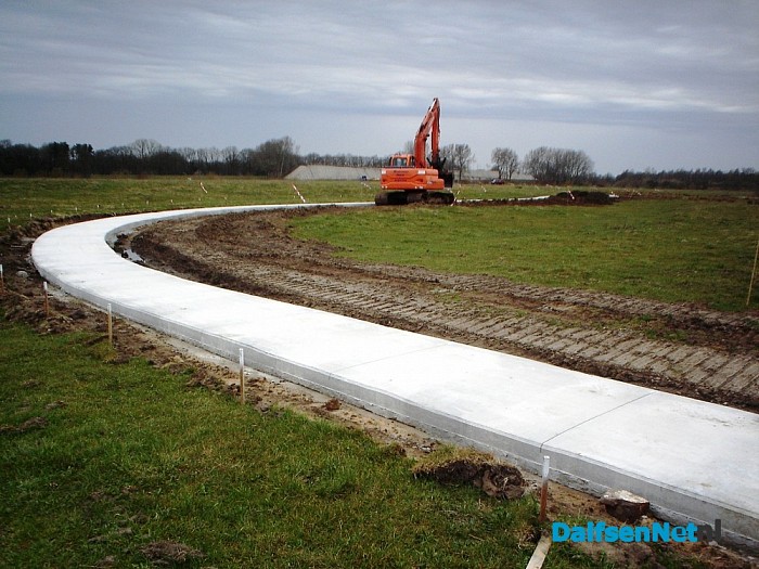 Afwerking fietspad  HESSUM - Foto: Willy