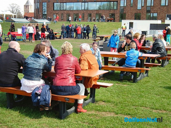 Oranjevereniging organiseert Streekproductenmarkt . - Foto: H.G. Foto