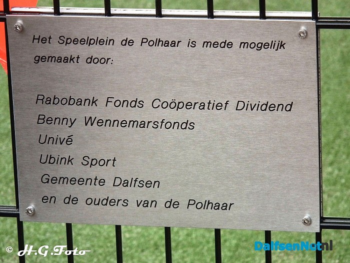 Opening speelplein KBS”de Polhaar”. - Foto: H.G. Foto
