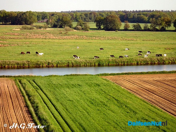 Voorjaarsfoto’s van af de Vechtdal uitkijktoren - Foto: H.G. Foto