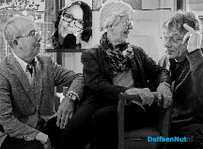 Het Fotografenplatform Kamerata heeft de smaak van exposeren te pakken.