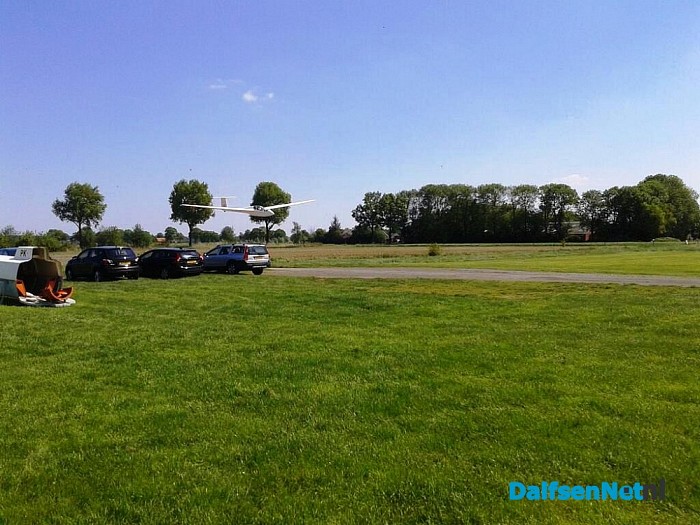 College op bezoek bij het zweefvliegveld Salland