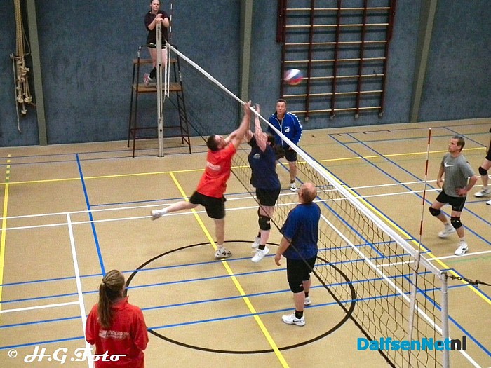 Straten volleybal toernooi Ouvol Oudleusen. - Foto: H.G. Foto