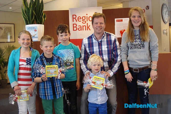 Prijsuitreiking van RegioBank Wervelwindspel