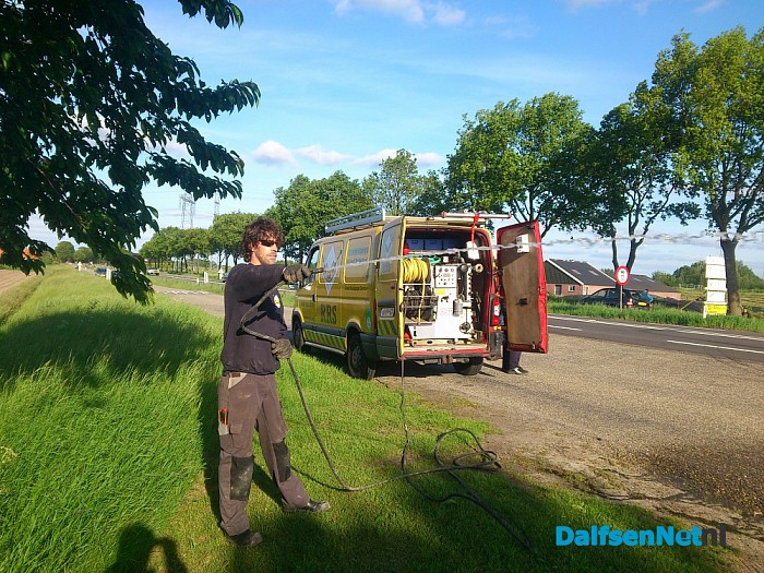 Brommer brandt uit langs Hessenweg - Foto: Robert Bril