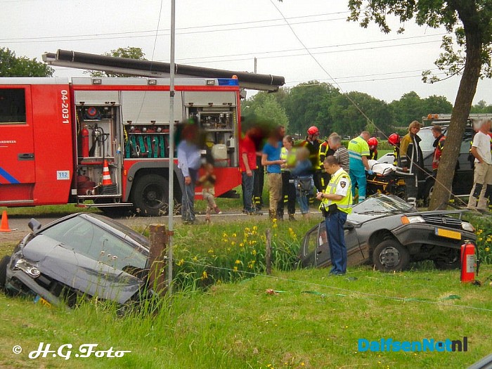 Zware aanrijding v Marleweg Nieuwleusen - Foto: H.G. Foto