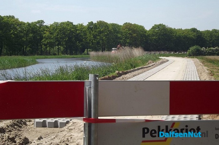 Pekkeriet Dalfsen bij het fietspad bij Laag Zuthem/Ganzepanbrug