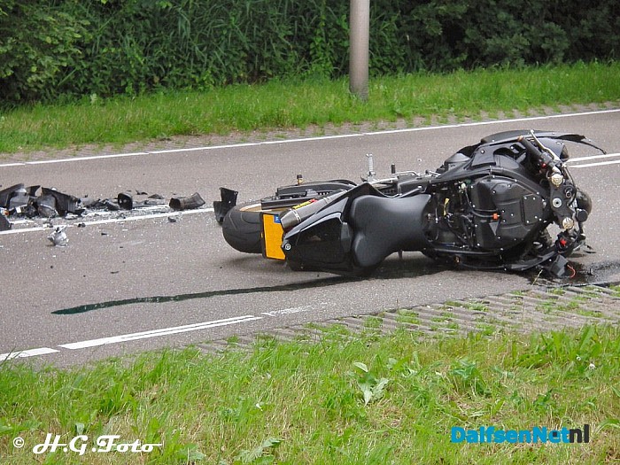 Zware aanrijding Koesteeg / Gerner Es Dalfsen - Foto: H.G. Foto