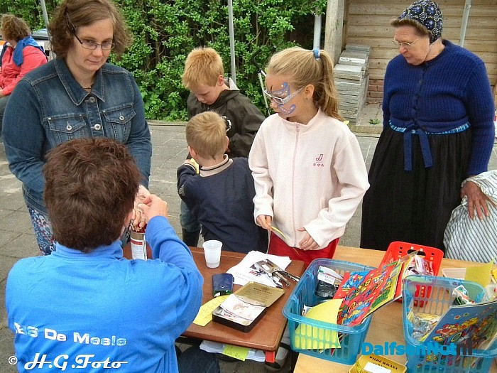 Jaarlijkse pleinmarkt “de Meele”. - Foto: H.G. Foto