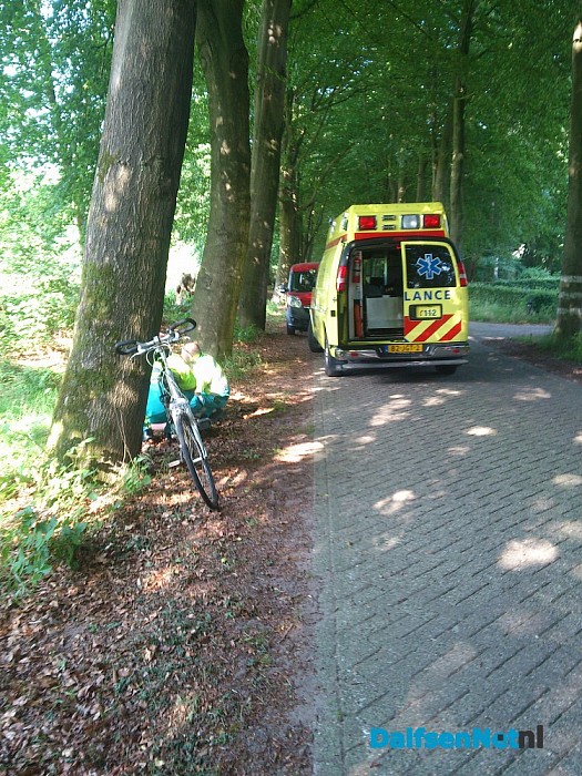 Fietser licht gewond Slennebroekerweg - Foto: Robert Bril