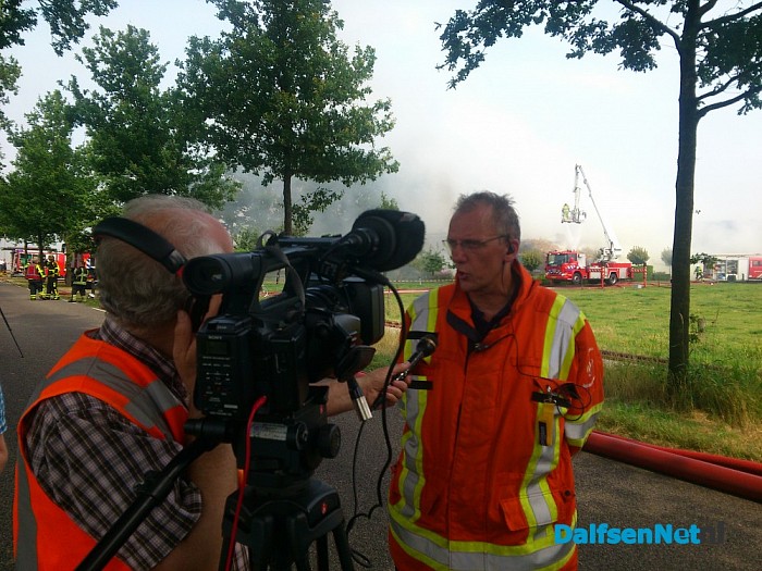 Grote brand verwoest 2 woningen (update) - Foto: Robert Bril