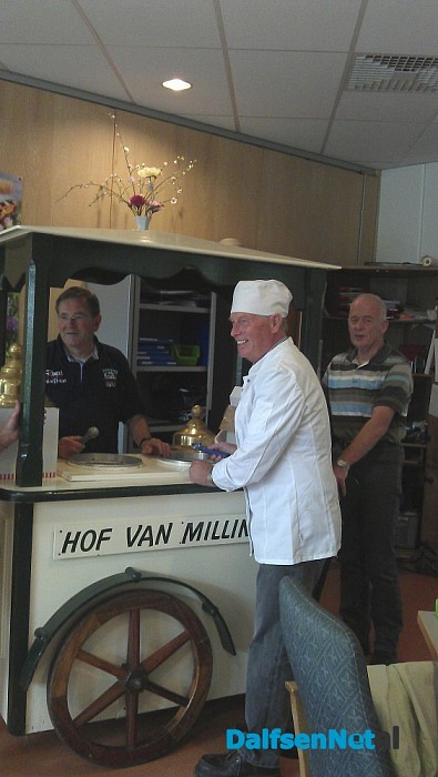 Vrienden van Rosengaerde verrassen bewoners Rosengaerde