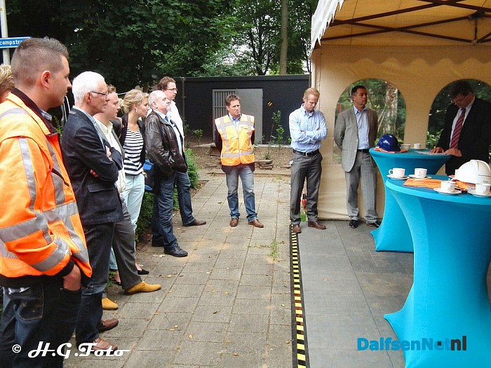 Starthandeling aanleg van het glasvezelnetwerk - Foto: H.G. Foto