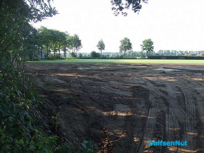 Singel op het voetbalveld de Potkamp gekapt.