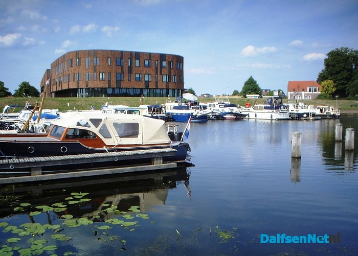 Ook hoogseizoen aan de Dalfser haven