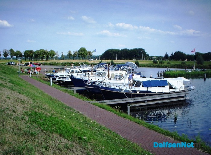 Ook hoogseizoen aan de Dalfser haven