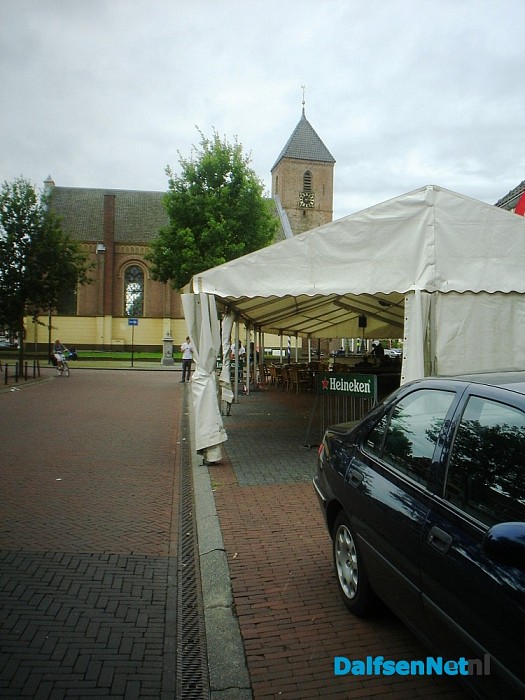 Heino druk bezig met de voorbereiding
