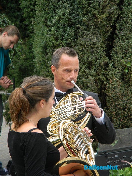 Openlucht herdenkingsconcert was succesvol!