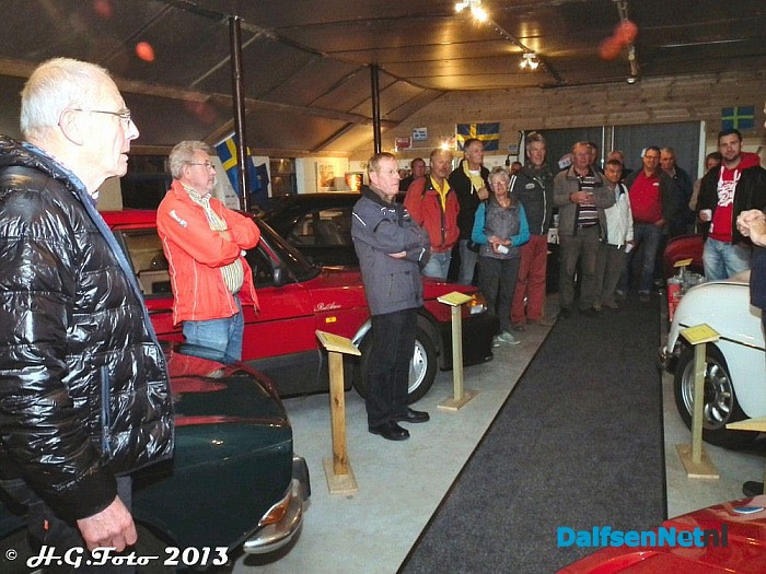 Een goed bezochte, gezellige avond Saabmuseum - Foto: H.G. Foto