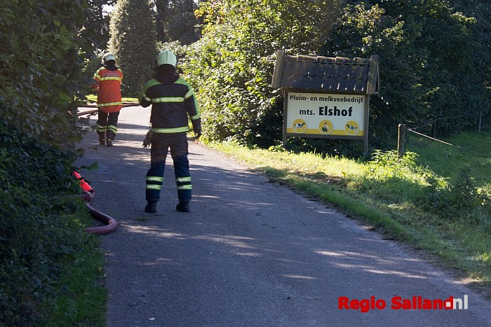 Groot alarm voor brand in kuikenschuur in Laag Zuthem - Foto: Pim Haarsma