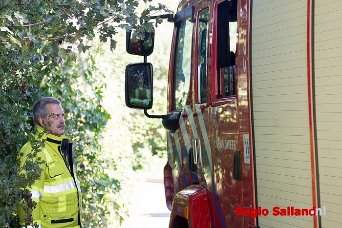Groot alarm voor brand in kuikenschuur in Laag Zuthem - Foto: Pim Haarsma