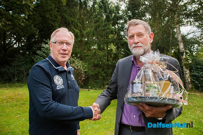 Verloting mand met streekproducten