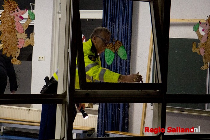 Brandstichting in kleuterspeelzaal H. Hartschool - Foto: Pim Haarsma