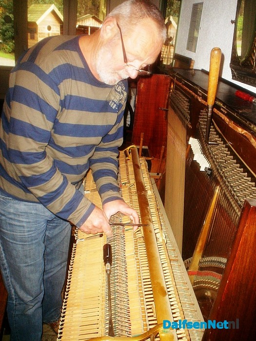 Piano is gestemd: het koor kan komen