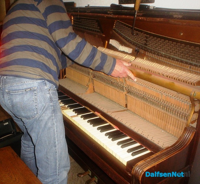 Piano is gestemd: het koor kan komen