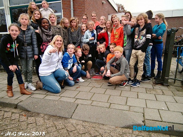 Aftrap preventie week Sta op Tegen pesten op basisschool de Wegwijzer. - Foto: H.G. Foto