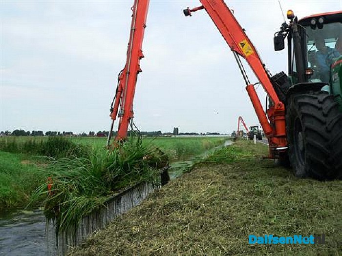 Gemeente voert maaionderhoud aan servicewatergangen uit