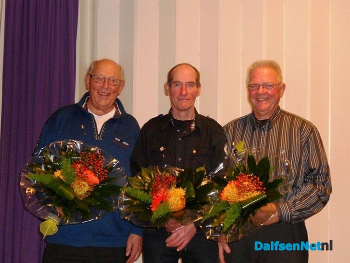 Foto’s kampioenen en jubilarissen de vogelvriend