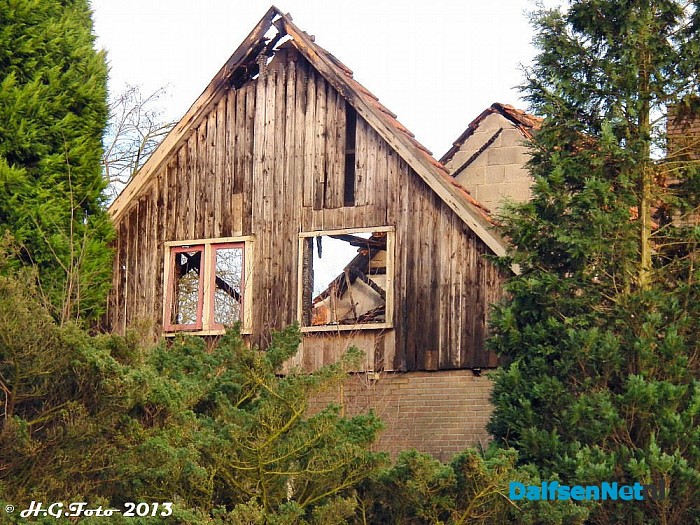 Woning afgebrand in Varsen. (Foto update) - Foto: H.G. Foto