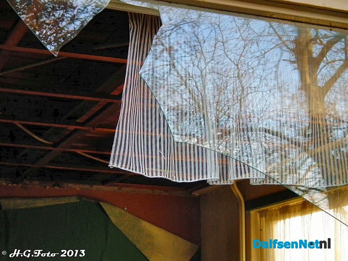 Woning afgebrand in Varsen. (Foto update) - Foto: H.G. Foto