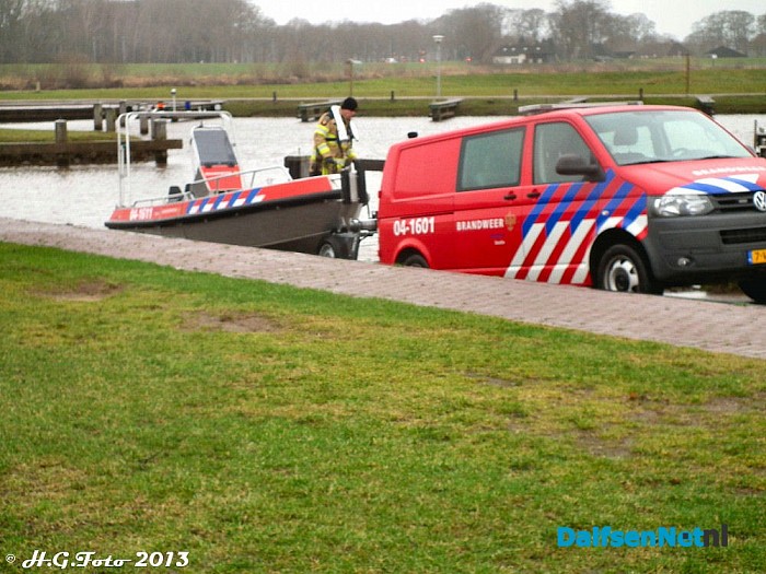 Uitruk Brandweer op de Vecht loos alarm. - Foto: H.G. Foto