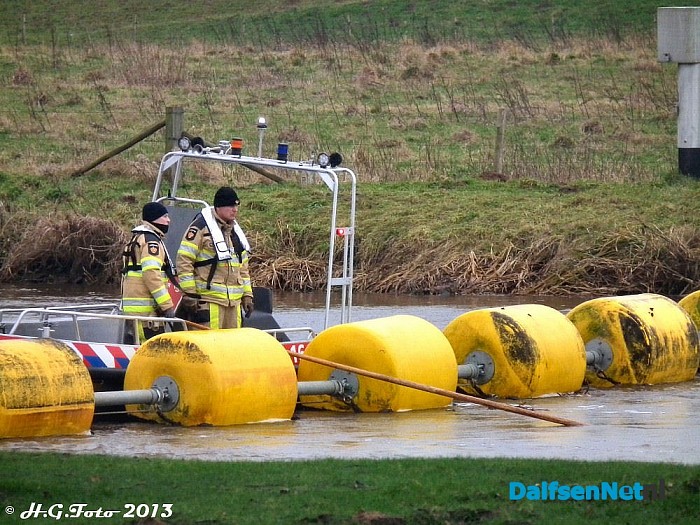 Uitruk Brandweer op de Vecht loos alarm. - Foto: H.G. Foto
